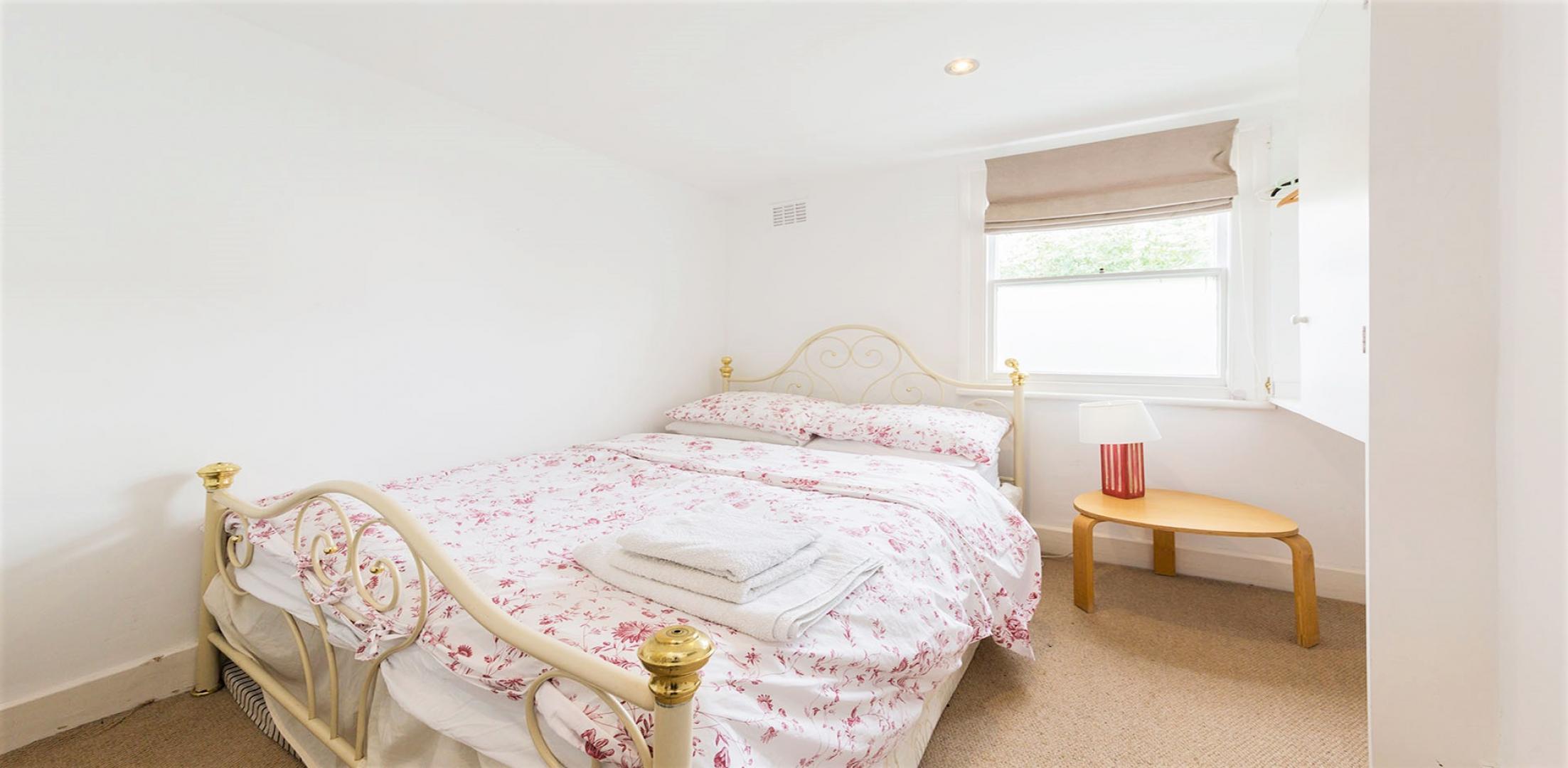 Suitable For Sharers Netherall Gardens, Hampstead